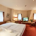 Waldhaus Hotel