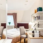 Hotel Waldhaus 5*