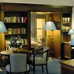 Hotel Waldhaus 5*