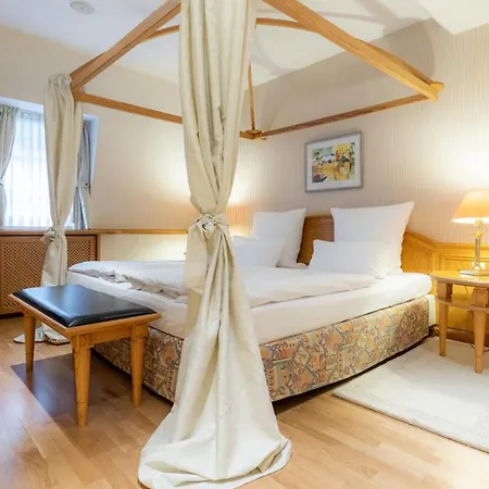 Szálloda Waldhaus 5*