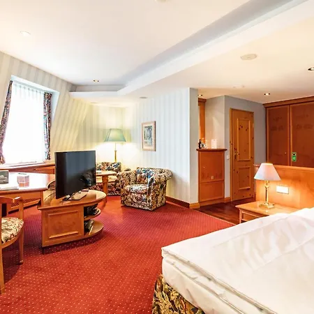 Waldhaus Szálloda 5*