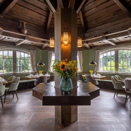 Waldhaus Hotel 5*