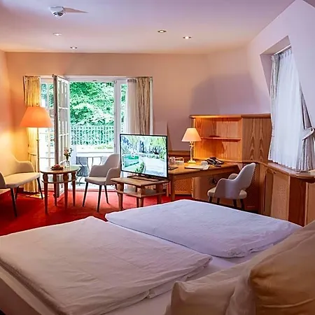 Waldhaus Otel 5*