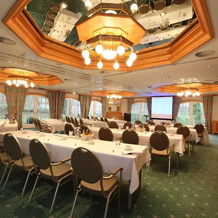 Hotel Waldhaus 5*