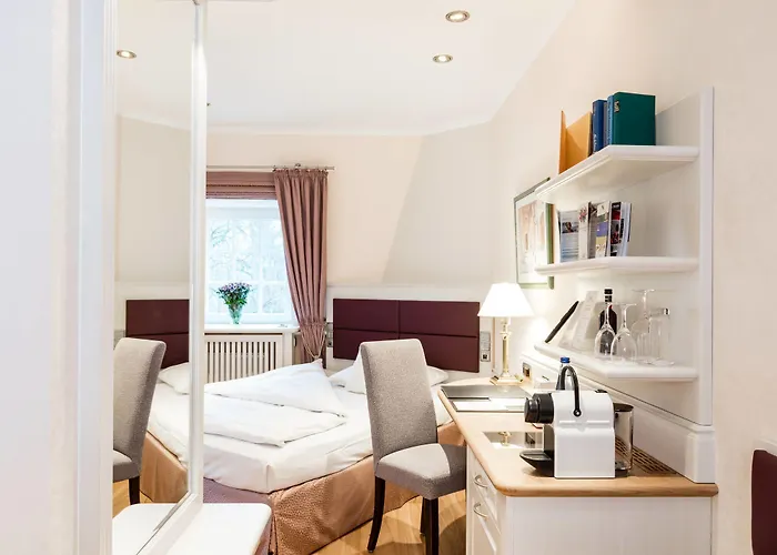 Ξενοδοχείο Waldhaus 5*